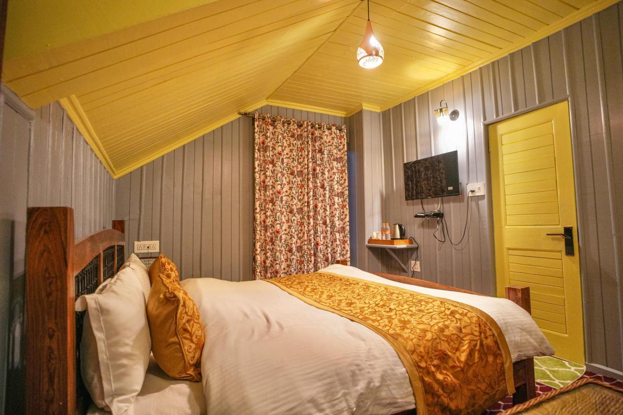 Hotel Little Silver Pahalgām Kültér fotó
