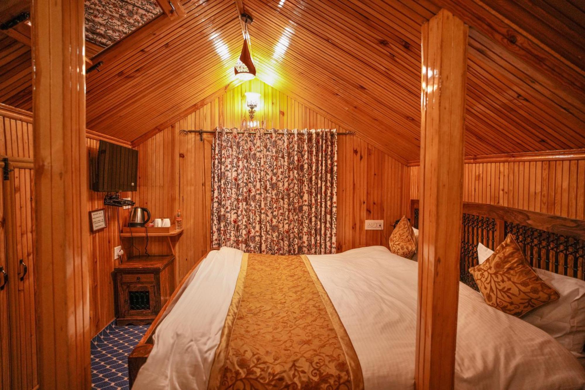 Hotel Little Silver Pahalgām Kültér fotó